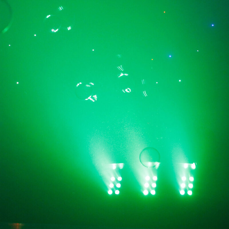 BeamZ SB2000LED Smoke Bubble Machine