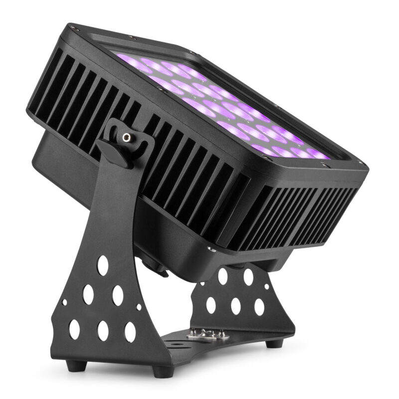 BeamZ Star-Color205 LED Architectural Flood Light – IP65 24x10W RGBA