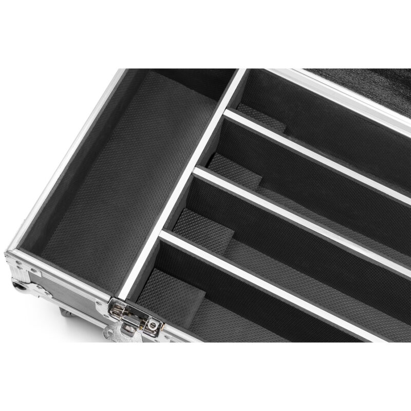 BeamZ FCC14 LED Bar Charging Flight Case for 4x BeamZ BBB243