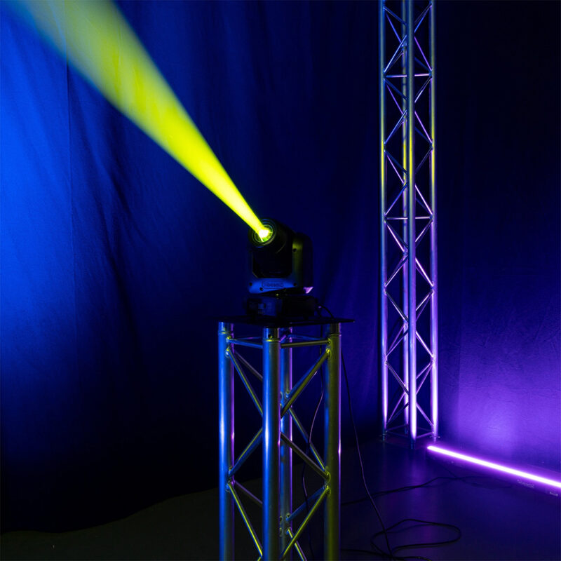 4x BeamZ Cobra 100 LED Moving Head Spot with Prism with Flight Case